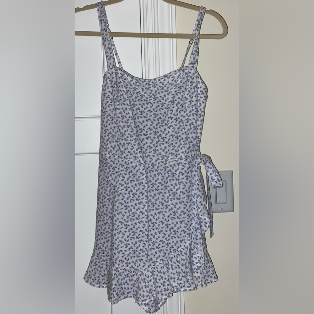 soft, blue flower design